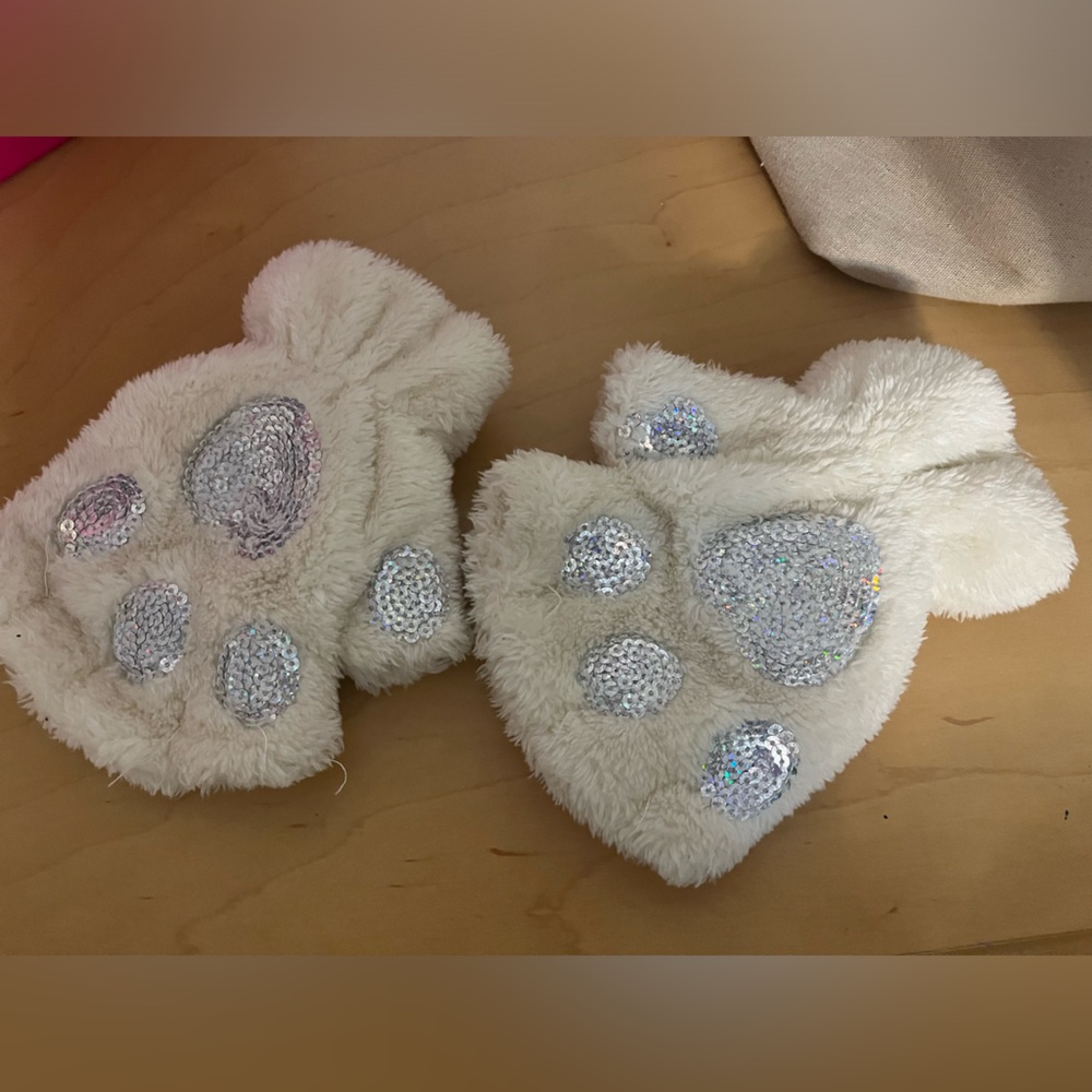 Justice Paw Sequence Fuzzy Gloves